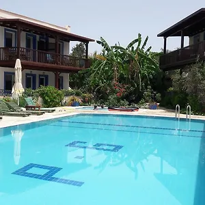 Paradise Garden Evleri Apart Otel Gümüşlük