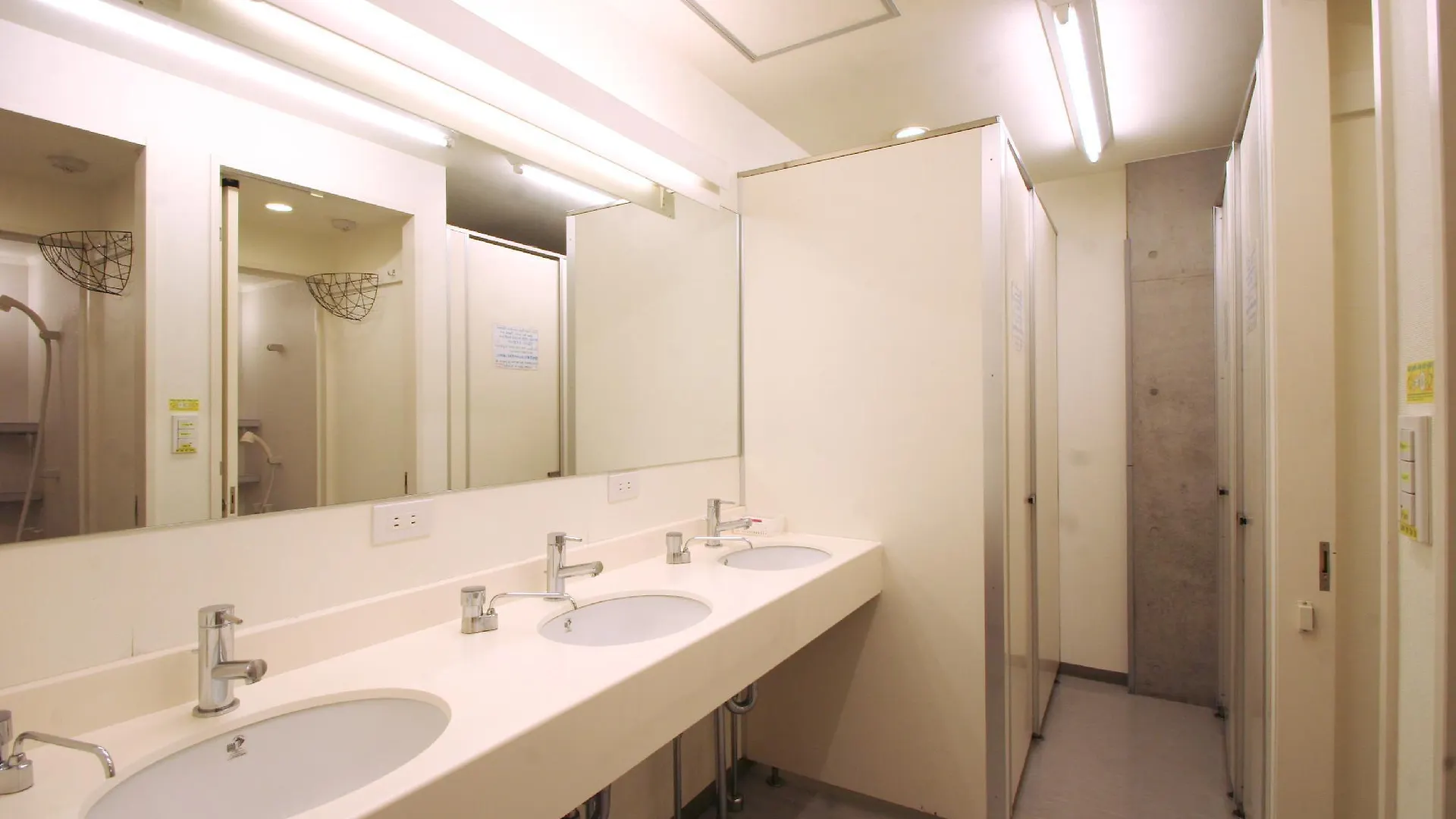 Sakura Hostel Asakusa Tokyo